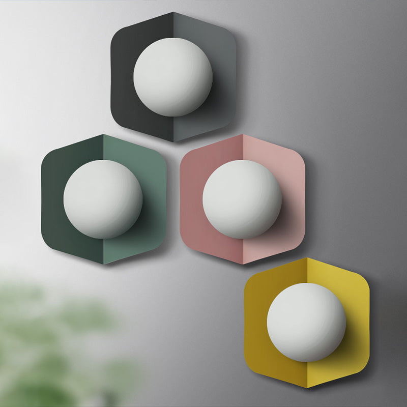 TinyGlow - Elegant Væglampe til Magiske Rum