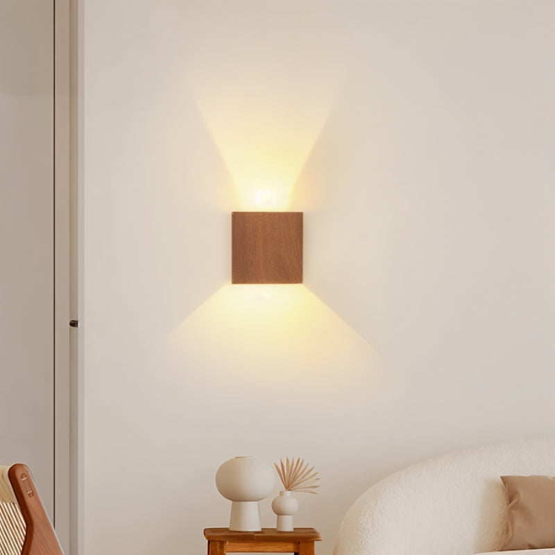 LumiRect – Væglampe med op og nedbelysning og rektangulært design