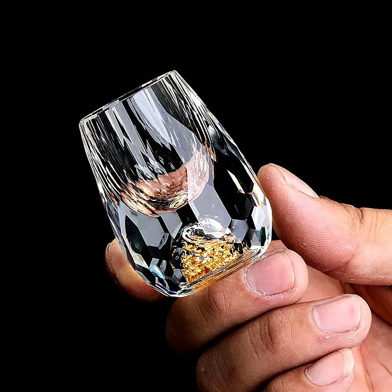 LuxeSip – Håndlavet krystalglas med gulddetaljer