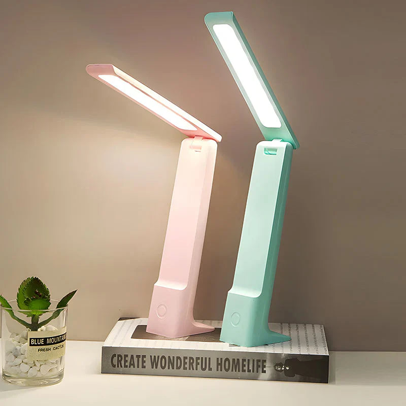 LumeTouch - Slank skrivebordslampe med justerbar lysstyrke og moderne design