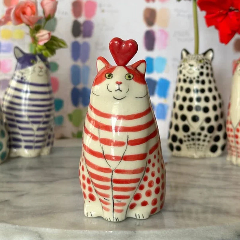 PurrDots - Legesyg Kattevase med Prikker til Charmerende Hjemmeindretning