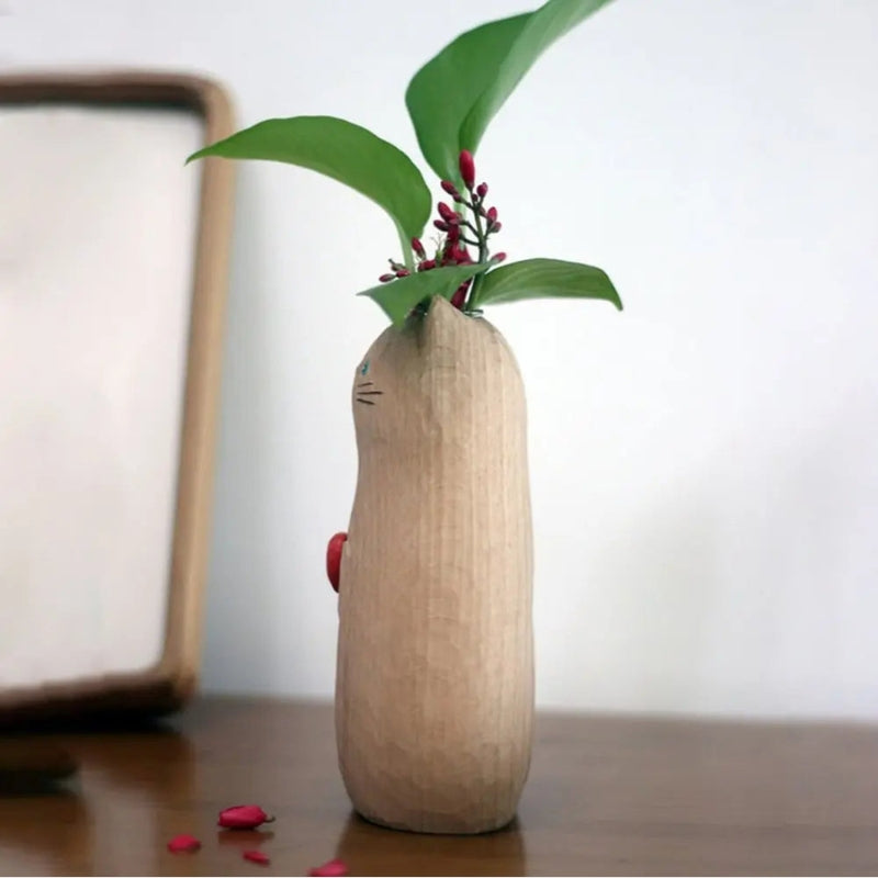 WhiskerHeart – Katteformet Vase med Hjerteaccent til Hjemmedekoration
