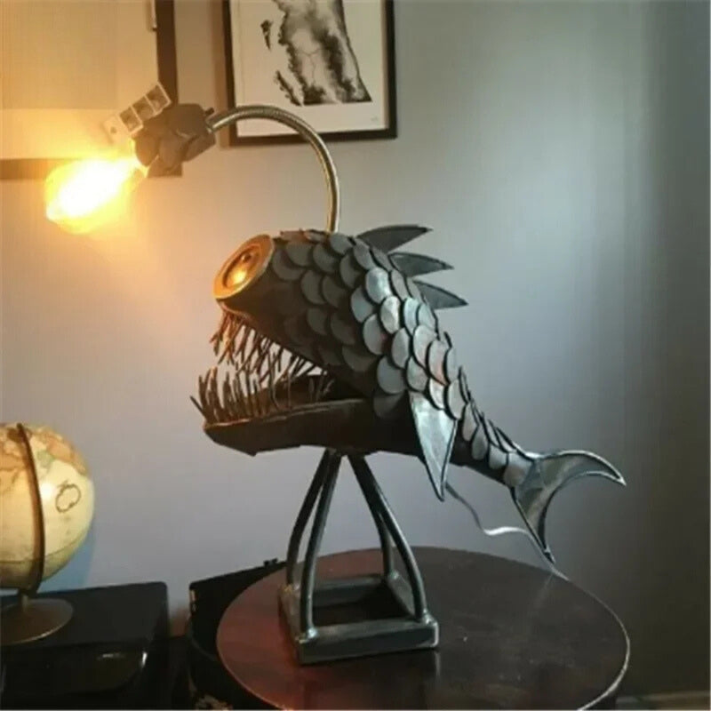 GlowFish - Retro Fisk Bordlampe til Unikt Design