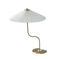 LumiCone – Moderne bordlampe med stofskærm og guldbase