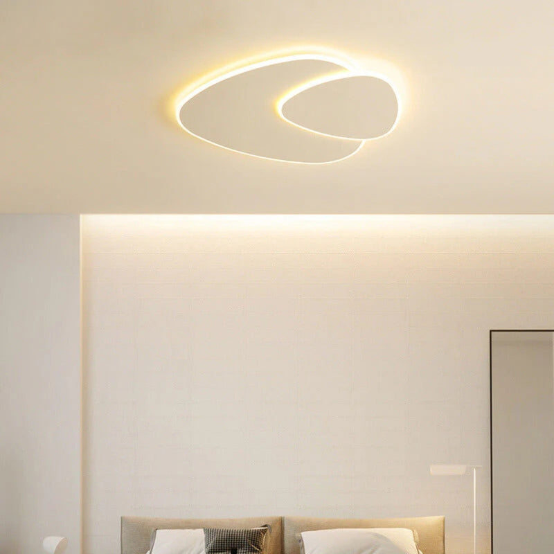 GlowBeam – Minimalistisk LED-loftlampe med blød, flimmerfri glød og elliptisk design