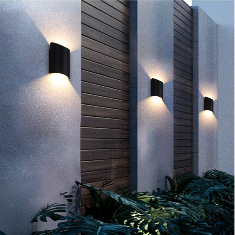 AquaBeam - LED udendørsvæglampe med vandtæt design