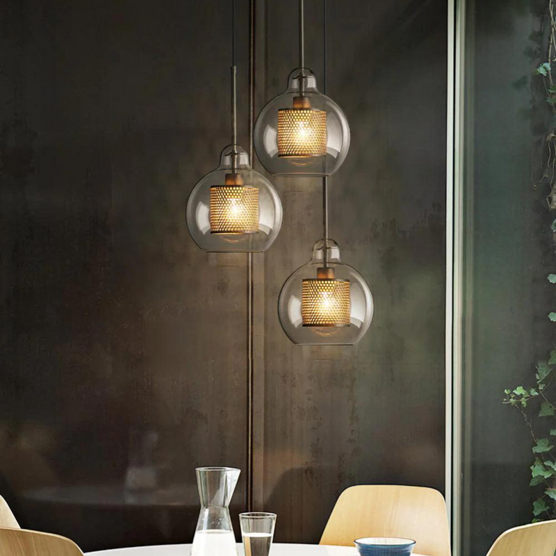 GlassLuxe - Elegant glas pendellampe til moderne interiør