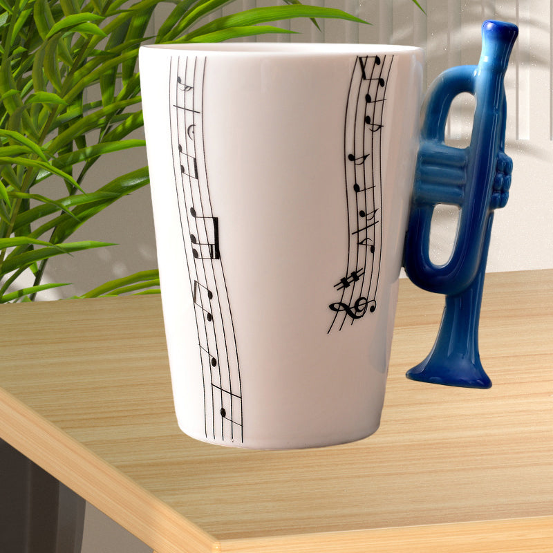 MelodyMug – Legende krus med musiktema med instrumenthåndtag og nodedesign