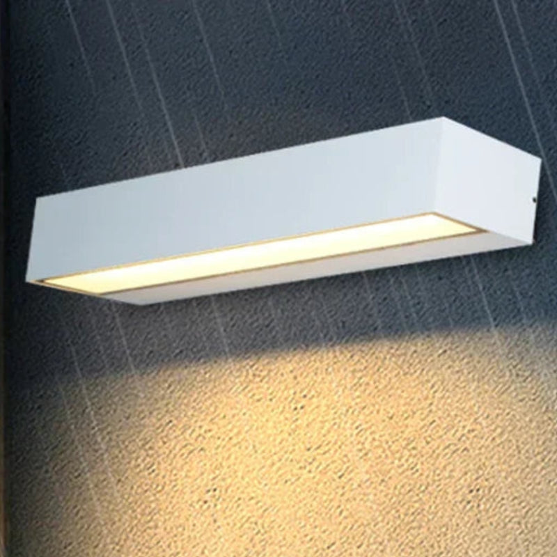 LumaShield - LED Væglampe med Vandtæt Design