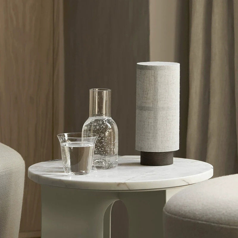 SilkGlow – Japansk inspireret bordlampe med blødt, hyggeligt lys og elegant design