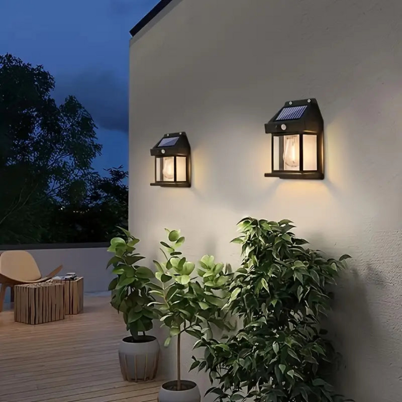LumiGlow - Vejrbestandig solcelle-væglampe med bevægelsesdetektering | 1+1 Gratis