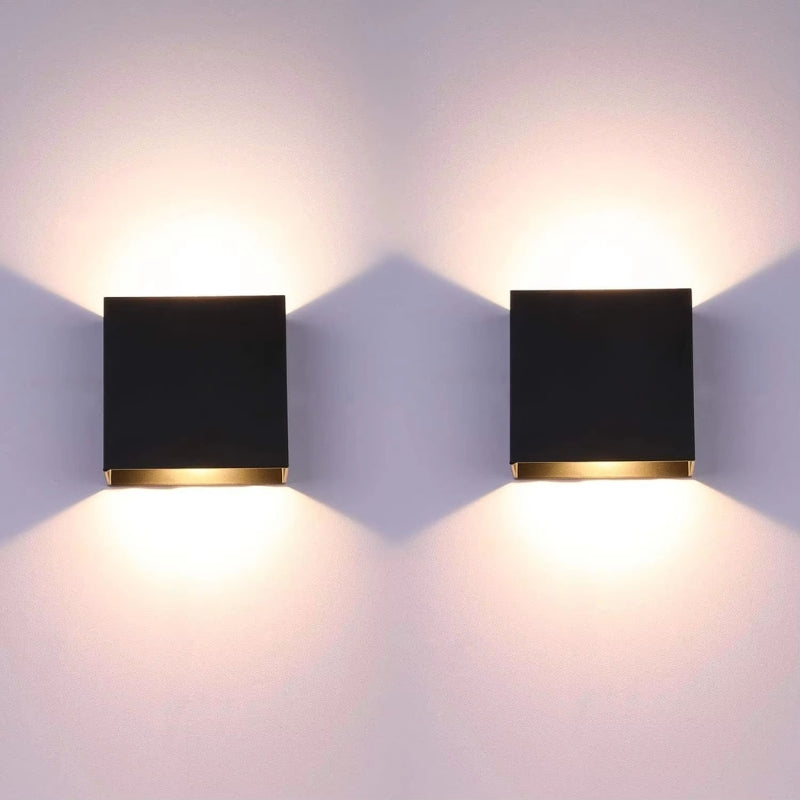 AuraBeam – Moderne LED-væglampe med klassisk design