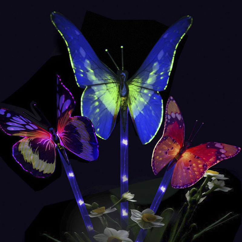 ButterflyGlow – Fiberoptisk LED Plænelampe med Farverig Sommerfugleeffekt