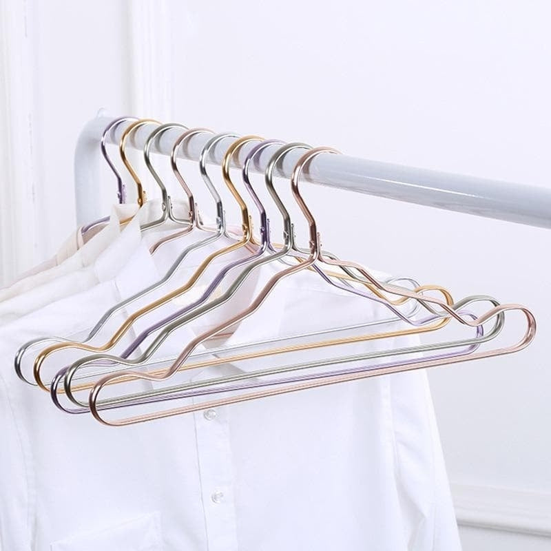 HangMate - Tøjhanger til Garderobeorganisering