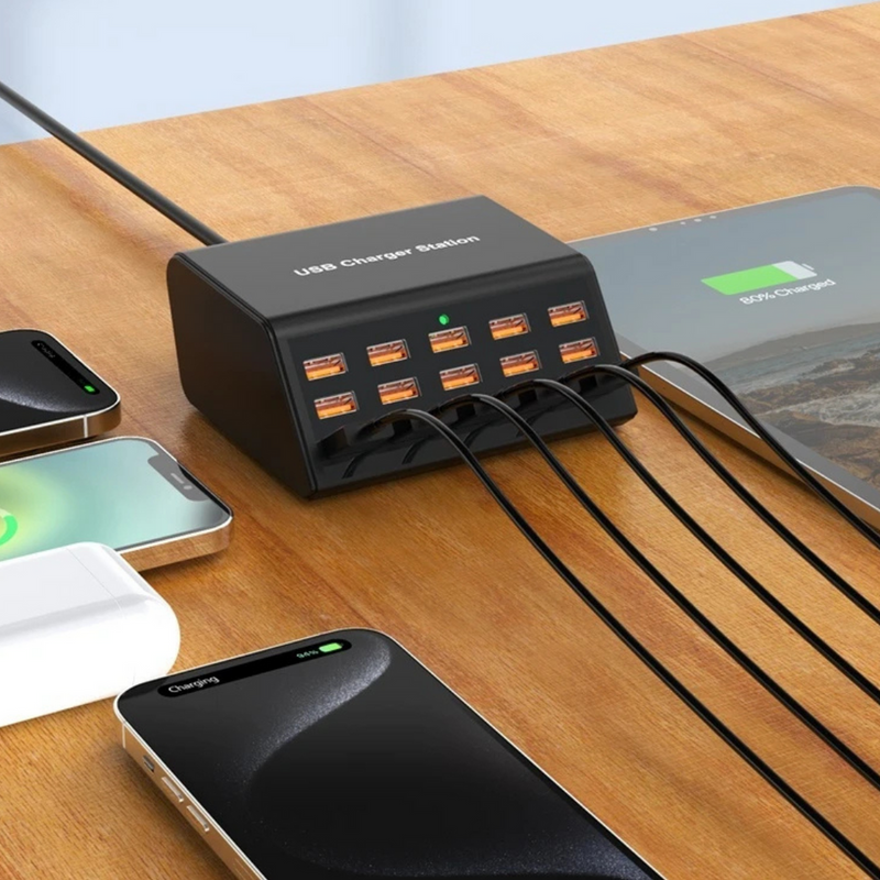 UltraCharge – 15-havne  opladningsstation med 100W output til effektiv opladning af enheden