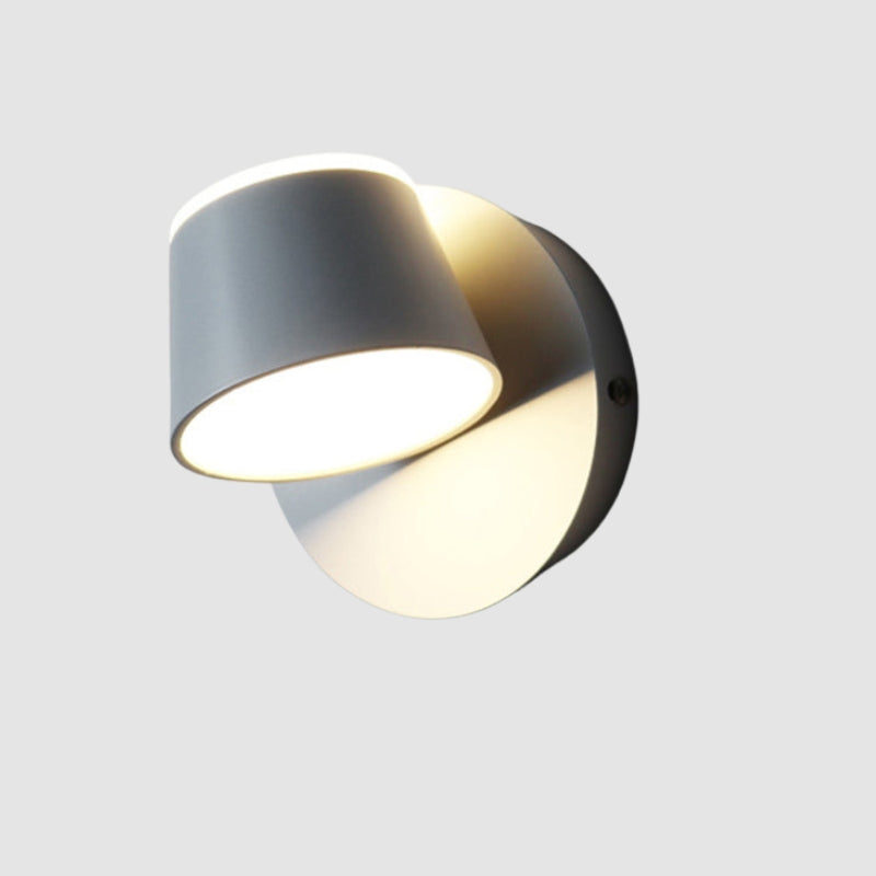 VivaGlow - LED Væglampe med Justerbart Hoved og Op Ned Belysningsdesign