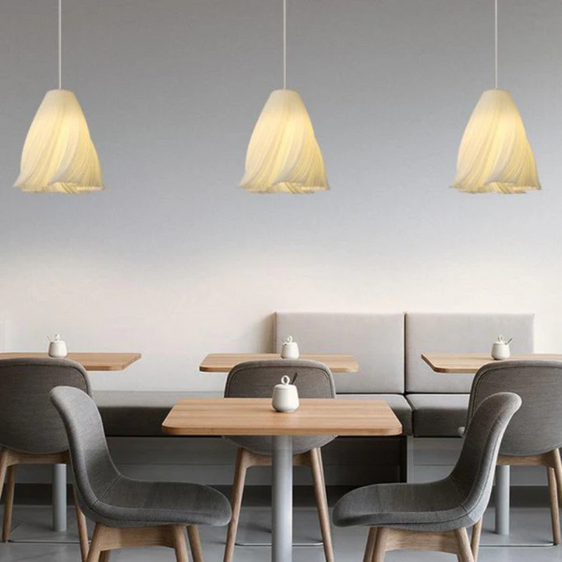 OrionGlow – Elegant pendel med LED-belysning og justerbar højde