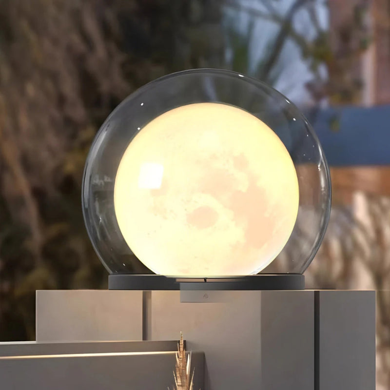 ZenGlobe – Udendørslampe med dobbeltlagskugle og minimalistisk afrundet basedesign