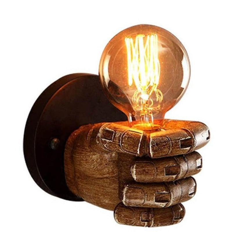 FistGlow – Industriel Væglampe i Resin med Trælook