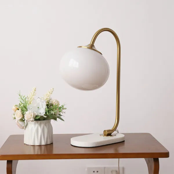 LumeNest – Rund bordlampe med blød diffus glød