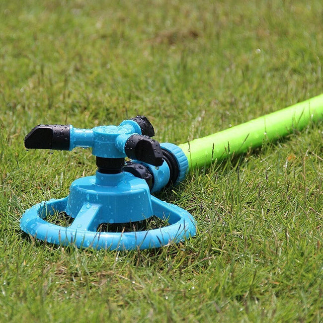 SprinkleEase - 360° sprinkler til effektiv plænehydrering