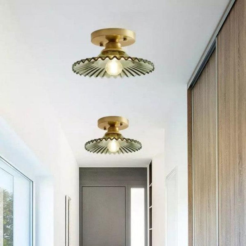 LumiPetal – Vintage loftlampe i rillede glas med messingfinish