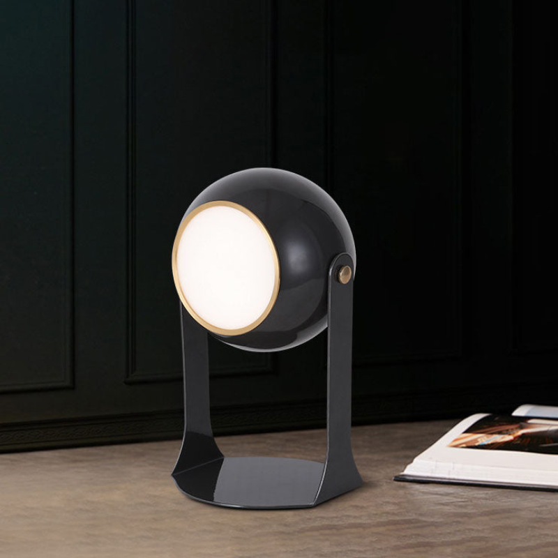 LumeOrb – Nordisk Kreativ Drejbar USB LED Bordlampe
