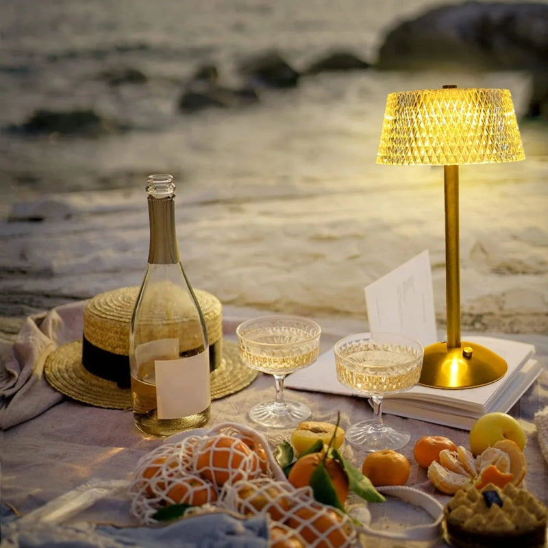 DiamondGlow - Retro LED Bar Bordlampe med diamantdesign