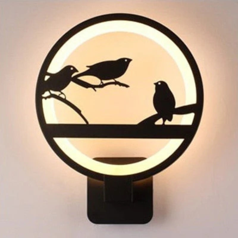ForestGlow – Rustik LED-væglampe med skovdesign for en beroligende atmosfære