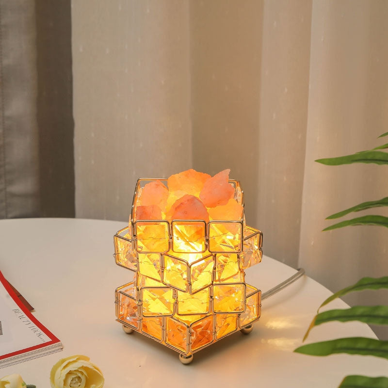 LumiCube – Terningformet Bordlampe til Moderne Interiør