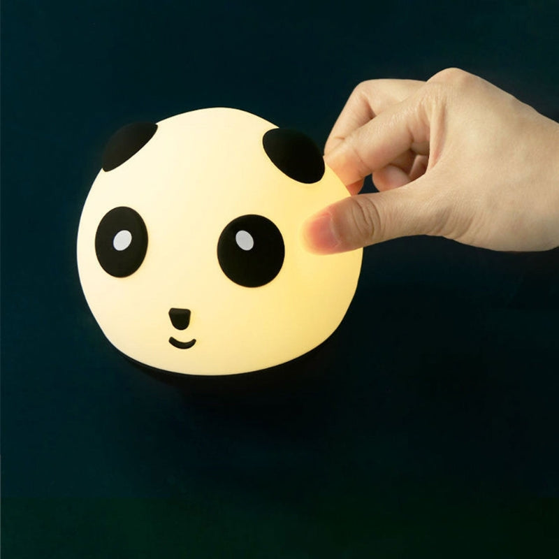PandaGlow – Pandaformet silikone LED-natlampe med klassisk design