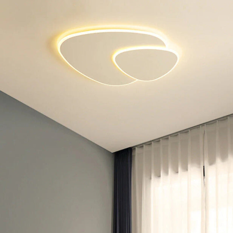GlowBeam – Minimalistisk LED-loftlampe med blød, flimmerfri glød og elliptisk design