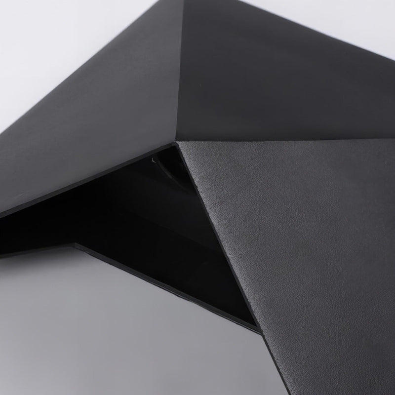 BrightDrop – Netdreven Udendørs Nedadvendt Væglampe med Moderne Design