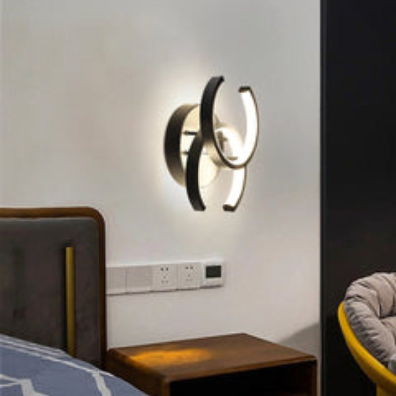 PureLumen – LED Loftlampe med Dæmpbar Lysstyrke og Dobbelt C Design