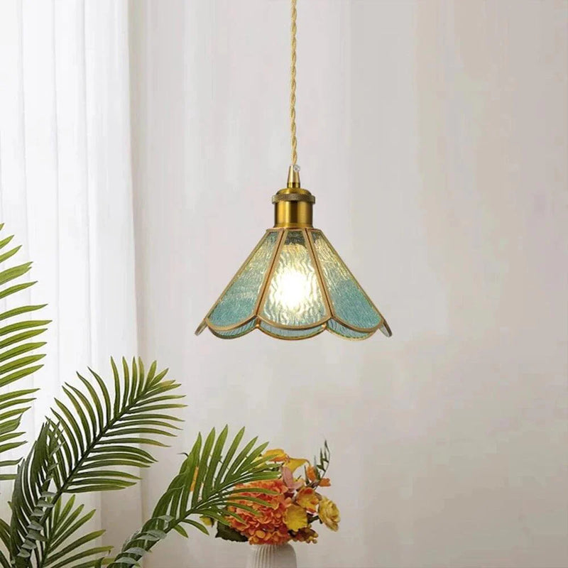 AuraLume – Elegant pendel Lampe med tekstureret glasskærm til omgivende belysning