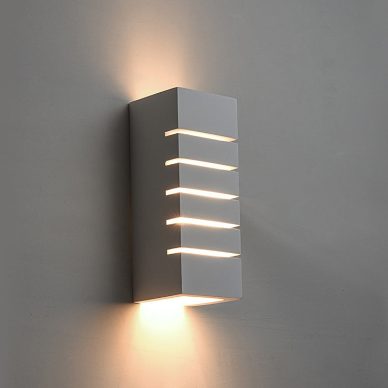 StripeGlow – Minimalistisk Kvadratisk Væglampe i Gips