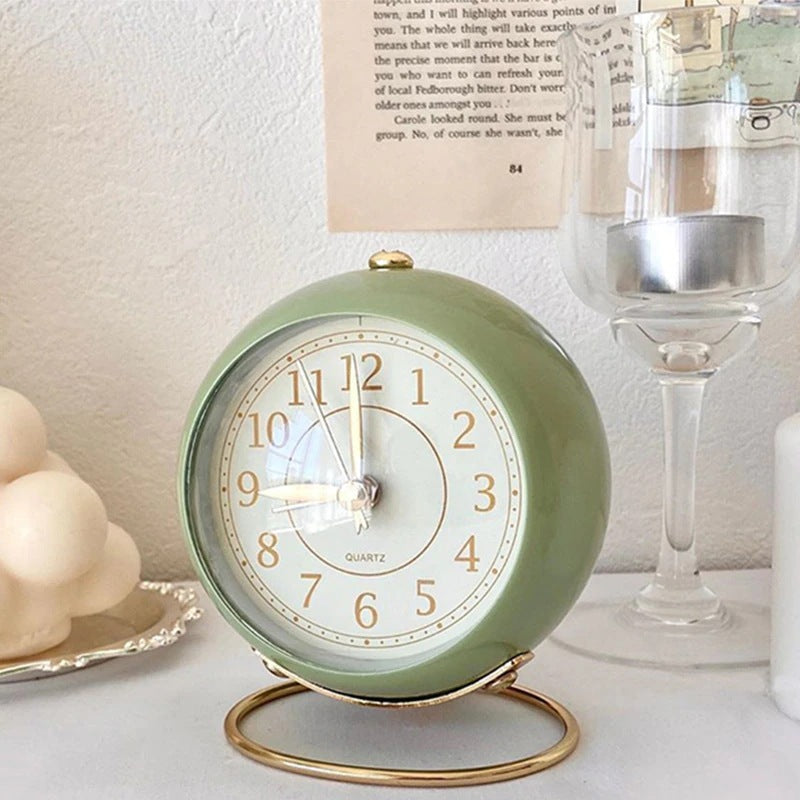 Timekeeper - Vintage skrivebordsur til elegant værelsesindretning
