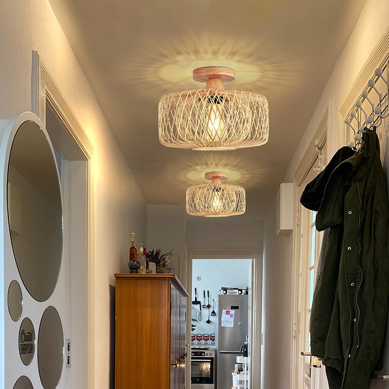 RattiLume – Traditionel kinesisk loftslampe i træ og rattan med klassisk design