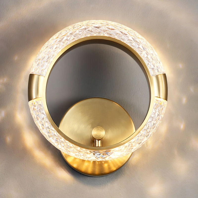 CrystalAura – Rund LED-væglampe med guldfinish