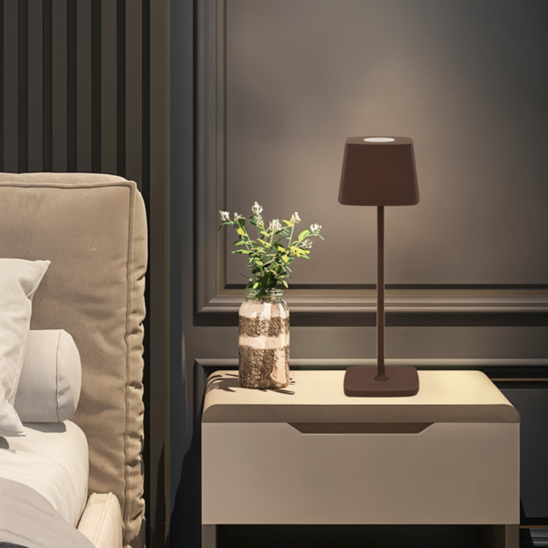 LumoCore - Moderne genopladelig bordlampe med dæmpbar lys