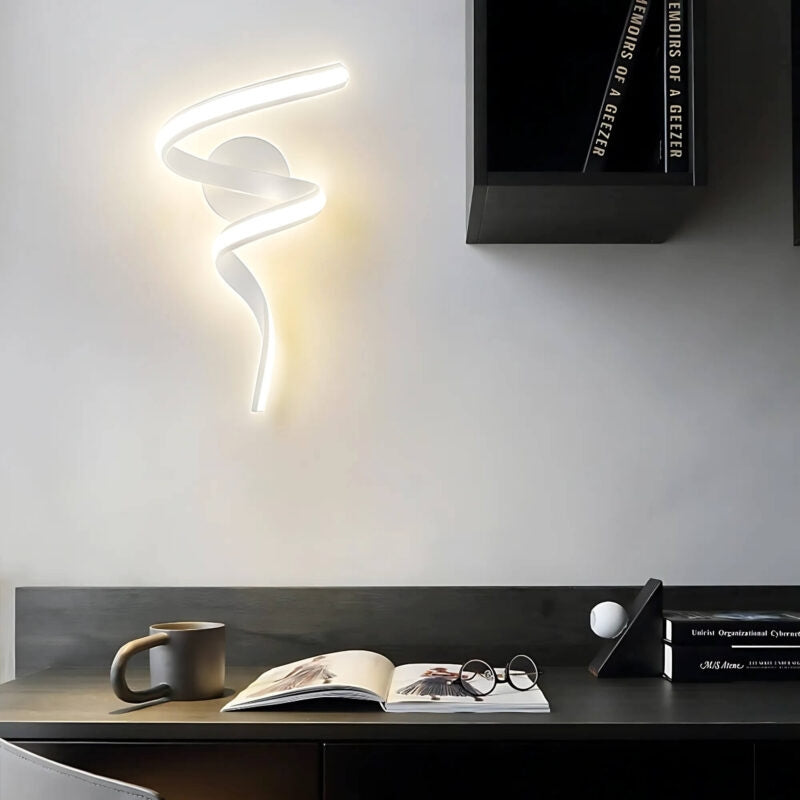 RadiantLoop - Spiralformet LED væglampe med integreret lyskilde