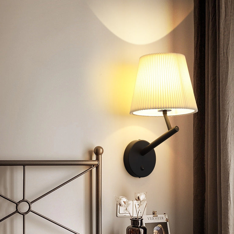 LumaGlow – Moderne Minimalistisk Væglampe med Cylindrisk Skærm