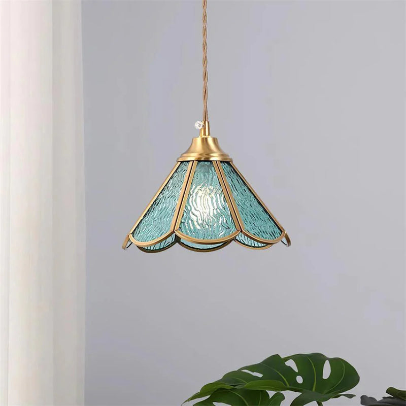 AuraLume – Elegant pendel Lampe med tekstureret glasskærm til omgivende belysning