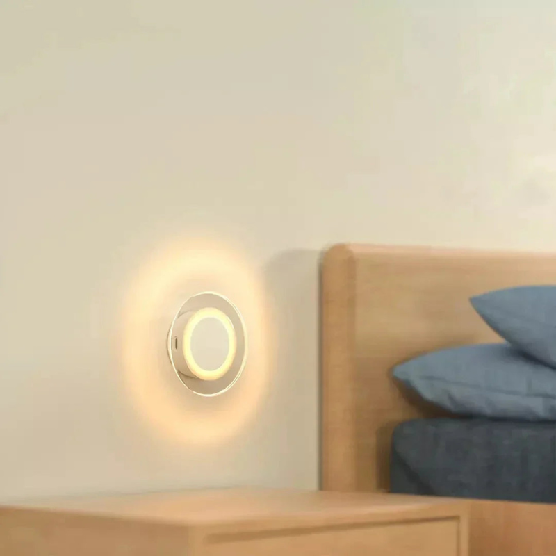 LumoNest – Natlampe med bevægelsessensor og automatisk aktivering