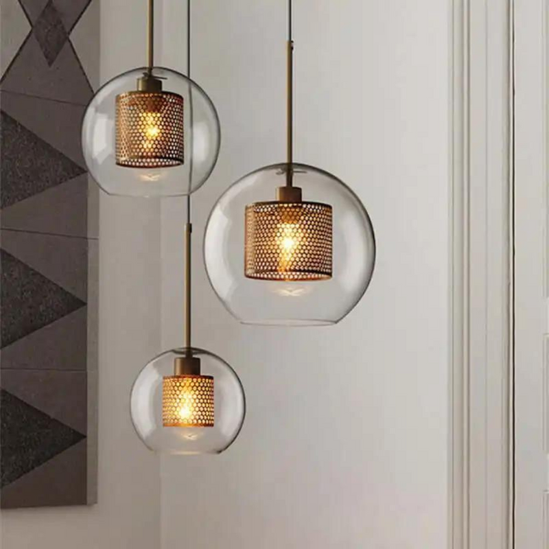 GlassLuxe - Elegant glas pendellampe til moderne interiør