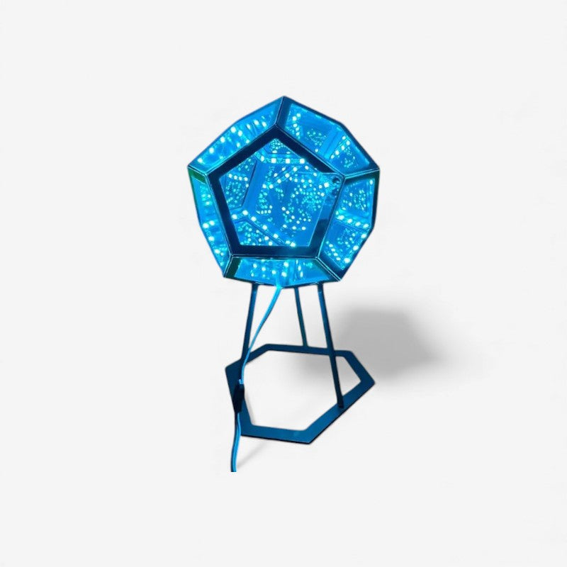 AuraStand - LED Gulvlampe med Kreativt Design til Indendørs Brug