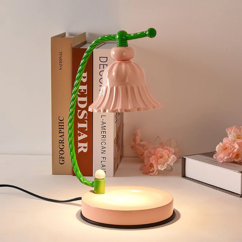 FloraGlow – Blomsterinspireret glasbordlampe med klokkeformet skærm