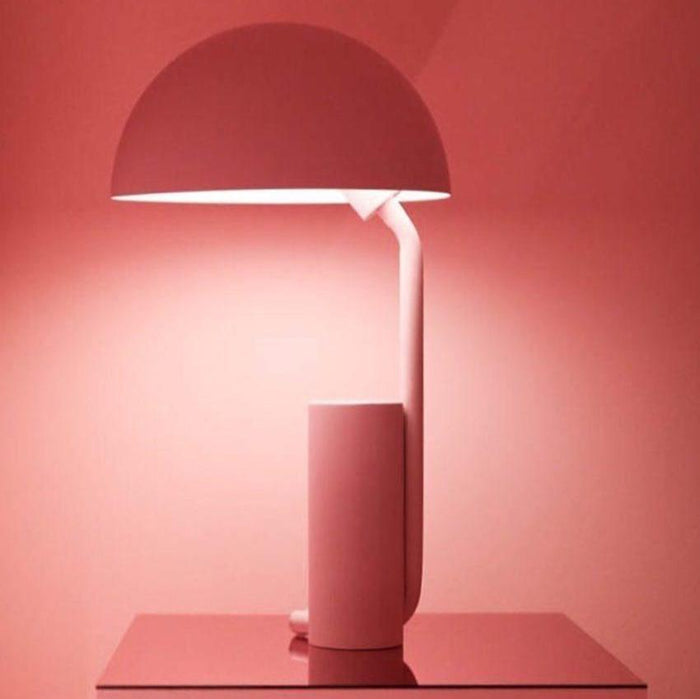 LumaCap – Justerbar bordlampe med legende design
