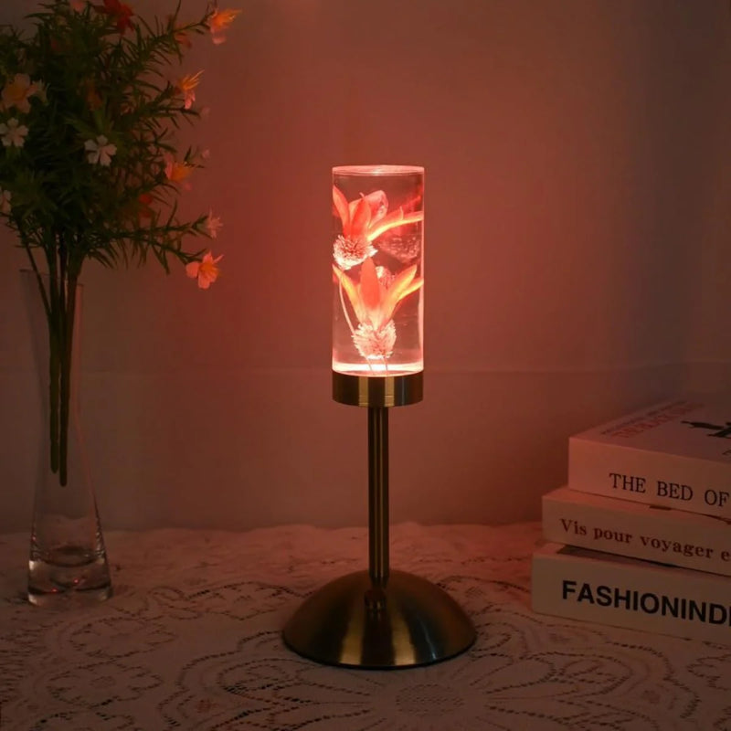 BloomGLow – Blomsterbordslampe med tilpasset belysning for et unikt touch
