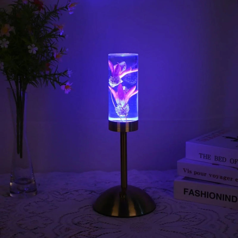 BloomGLow – Blomsterbordslampe med tilpasset belysning for et unikt touch